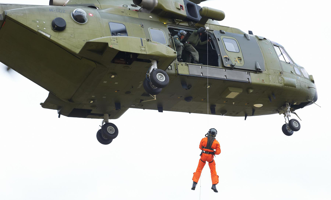 SAR læger med EH101