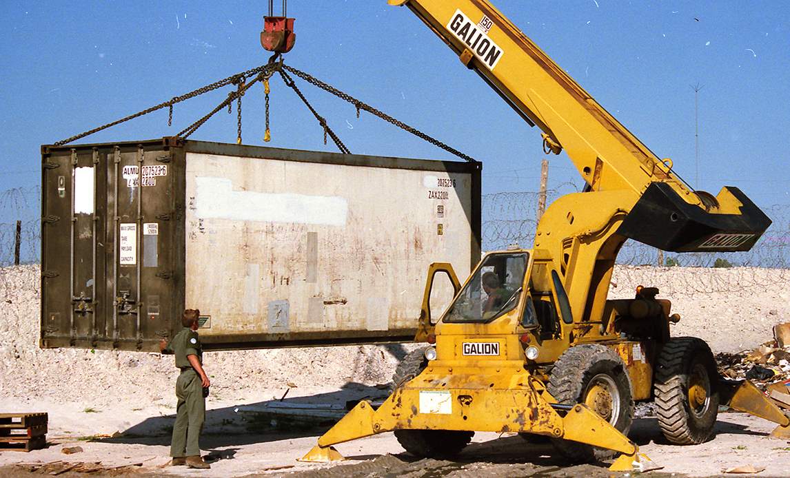 FN-missionen UNTAG - UNITED NATIONS TRANSISSION ASSSTANCE GROUP i Namibia. Namibia UNTAG hold 2 i gang med logistiske opgaver. Udsendelsen varede fra marts 1989 til april 1990.