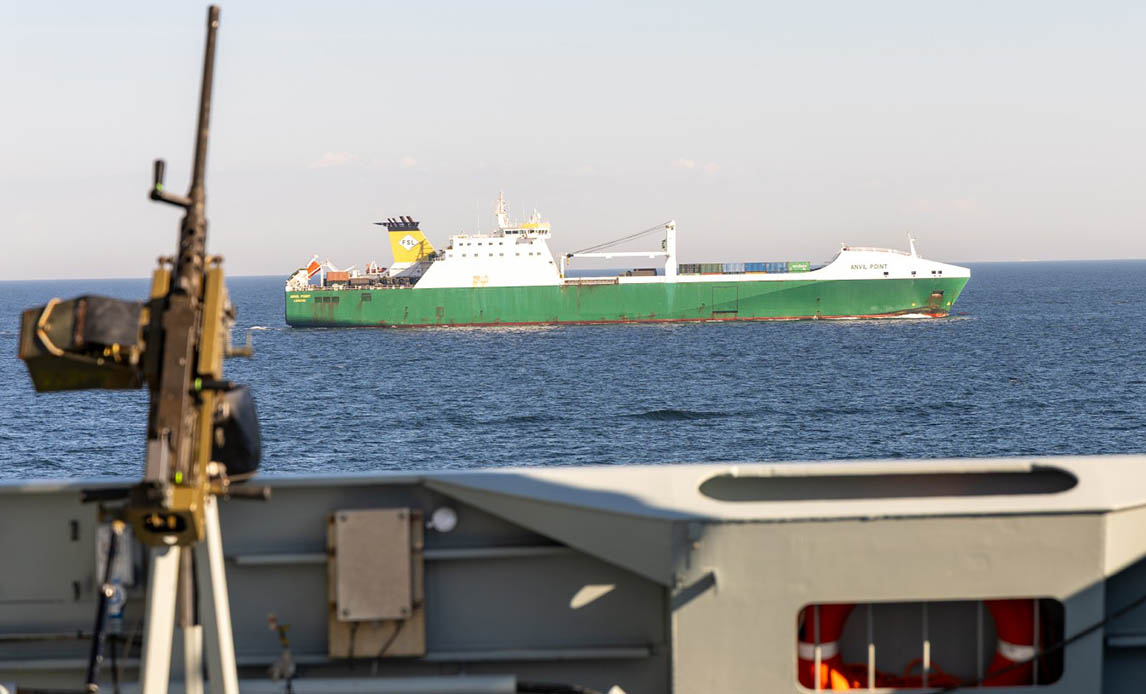 I forbindelse med øvelse Northern Coasts eskorterede TG 421.01 under ledelse af Danish Task Group (Søværnets Føringsstab) en britisk troppetransport på det civile skib Anvil Point.