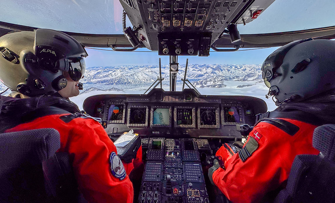 EH 101 over is ved Grønland