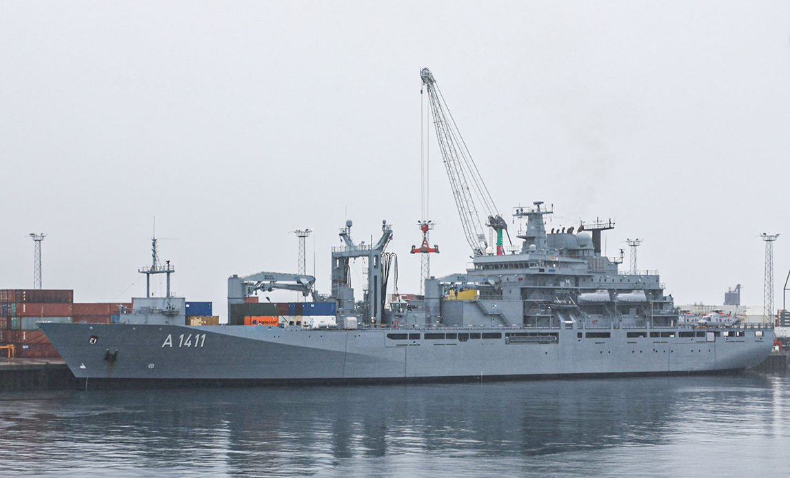 Berlin – en af det tyske søværns største kapaciteter – lagde først på ugen vejen forbi Nuuk, inden det sejlede videre til den canadiske øvelse Frontier Sentinel 2025. Øvelsen har til formål at styrke NATO-allieredes samarbejde om forsvaret af Nordamerika.