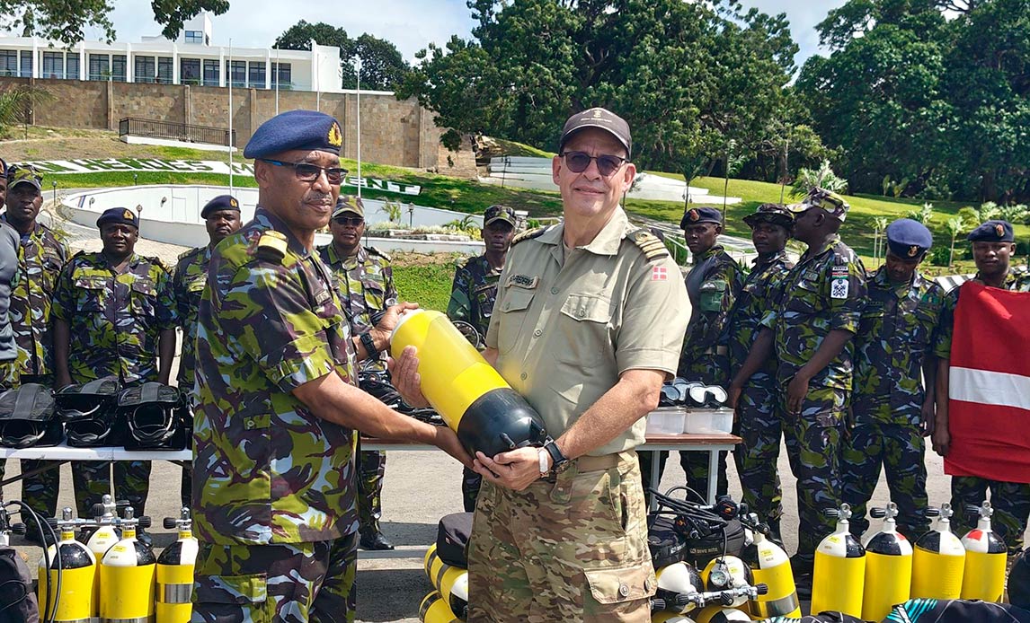 Dansk donation af udstyr til den kenyanske flåde