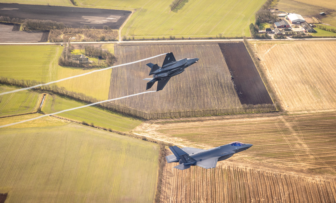 Amerikanske F-35 kampfly over Danmark.