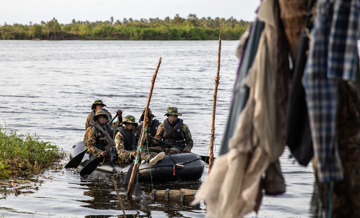 Patrulje fra Ghana SBS i gummibåd
