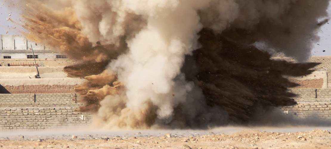 En IED Improvised Explosive Device bliver bragt til sprængning i Gereshk. Det er en af ingeniørdetachementets opgaver.