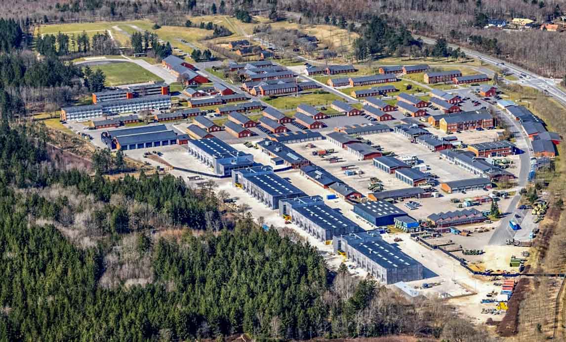 Dragonkasernen i Holstebro set fra luften