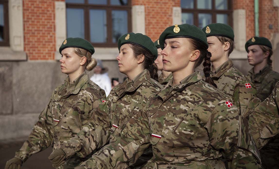 Trænregimentet modtager 4-500 værnepligtige to gange om året.
De uddannes i Aalborg og Vordingborg.